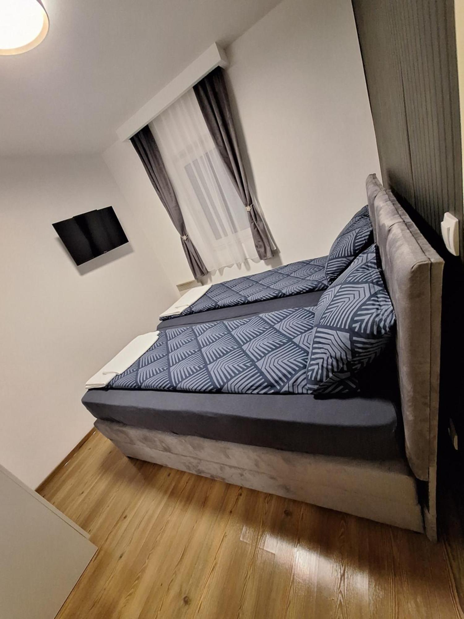 Matino Apartments 2 Valjevo Buitenkant foto