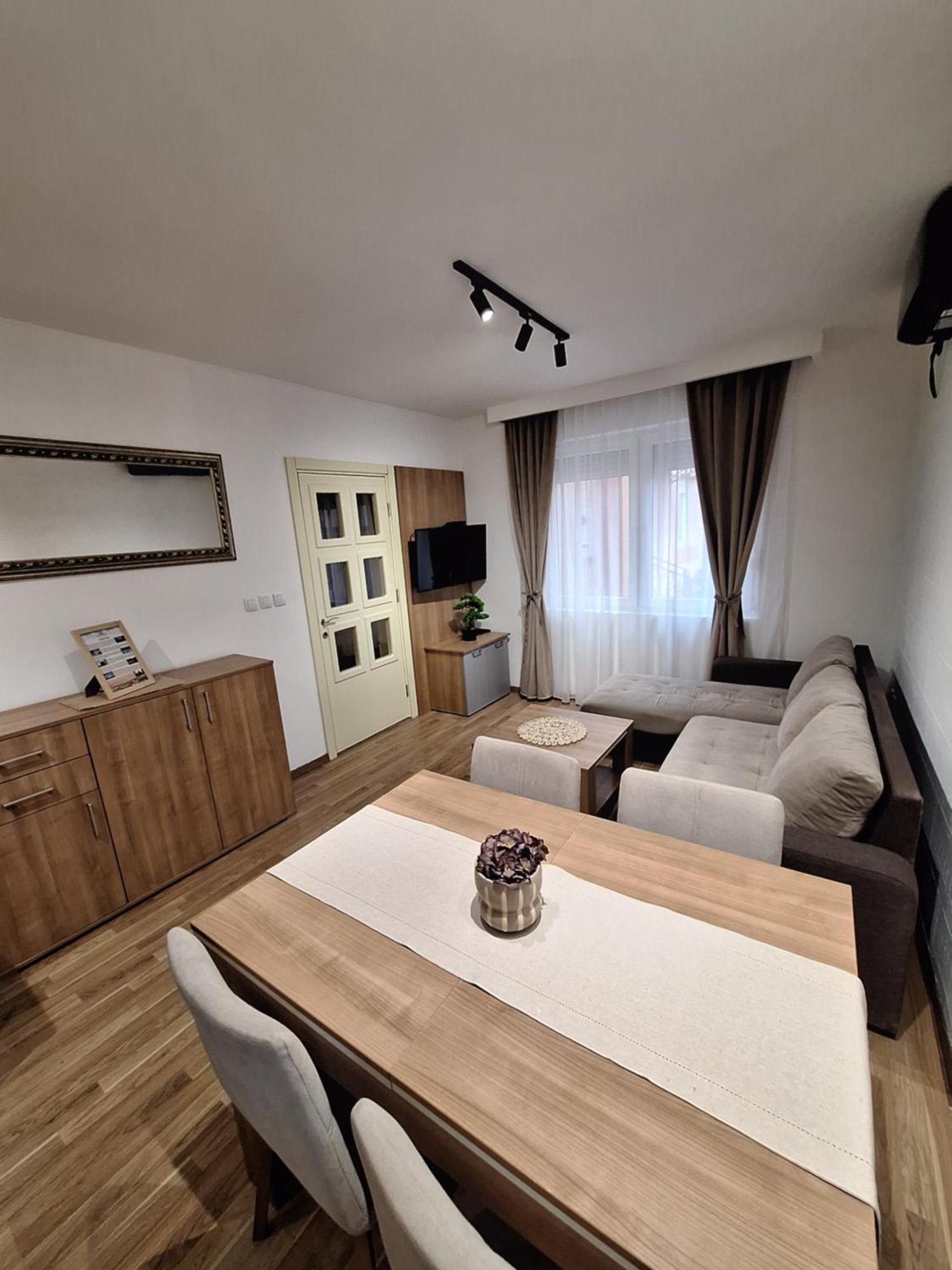 Matino Apartments 2 Valjevo Buitenkant foto