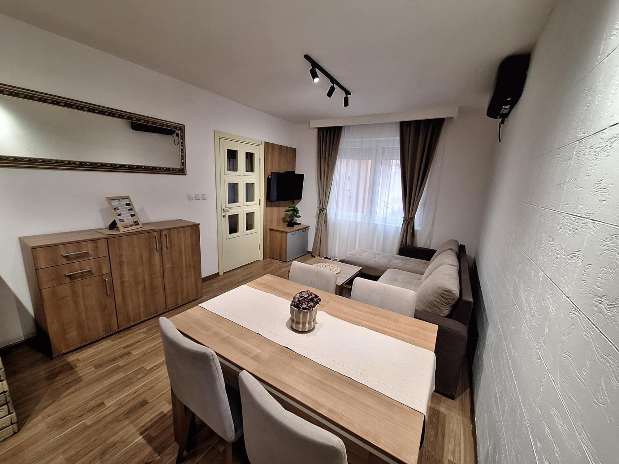 Matino Apartments 2 Valjevo Buitenkant foto
